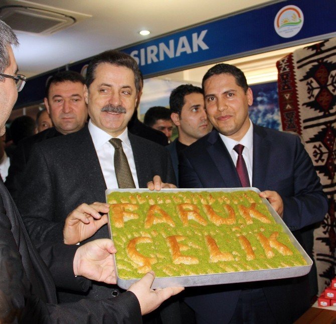 Bakan Çelik’e Şanlıurfa’da Baklava Sürprizi