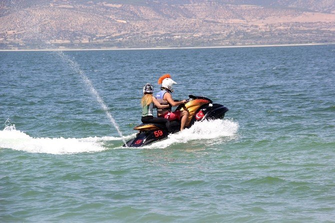 Su Jetleri Burdur Gölü’nde Kupa İçin Yarışacak