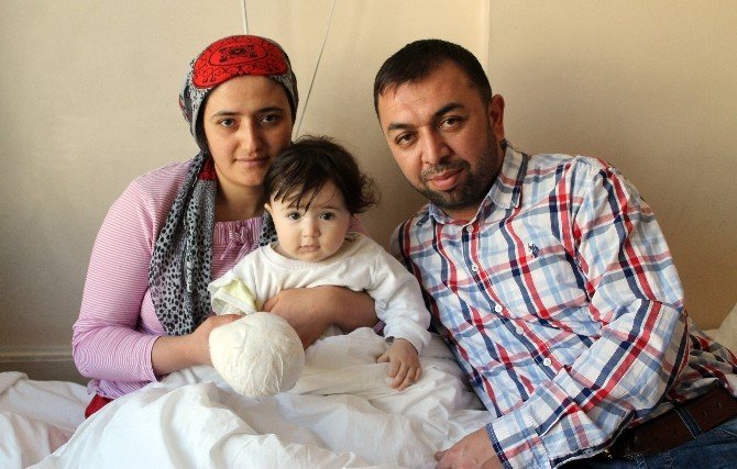11 Aylık Bebeğin Kopan Parmağı Yerine Dikildi