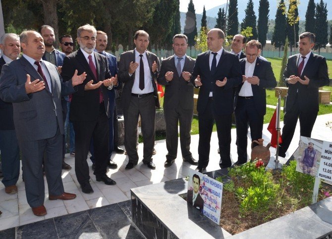 Eski Enerji Ve Tabi Kaynaklar Bakanı Taner Yıldız: