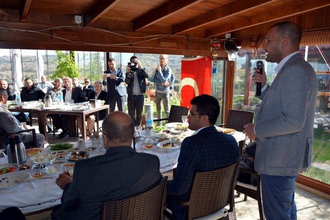 Tansu Kaya Erzurumlular İle Kahvaltıda Buluştu