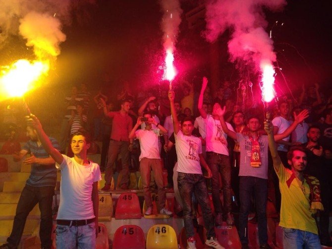 Yeni Malatyaspor Taraftarı İle Buluştu