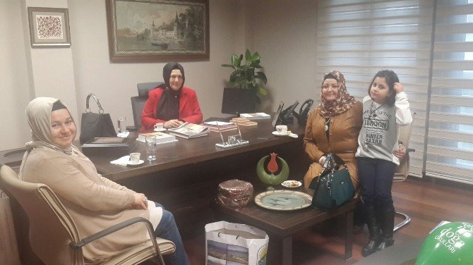 Başkan Aksoy’un Eşinden İbb Başkanı Topbaş’ın Eşine Ziyaret