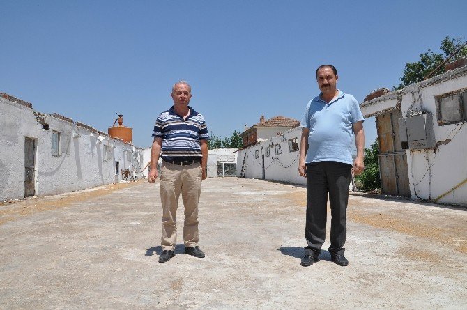 Afet Yardımını Alamayınca Üretimi Durdurdu