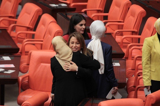 Tbmm 25. Dönemi Tamamladı