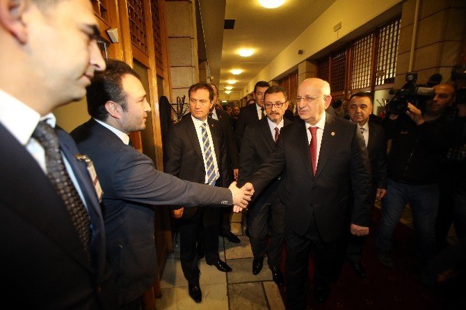Tbmm Başkanı Kahraman’dan Gazetecilere Ziyaret
