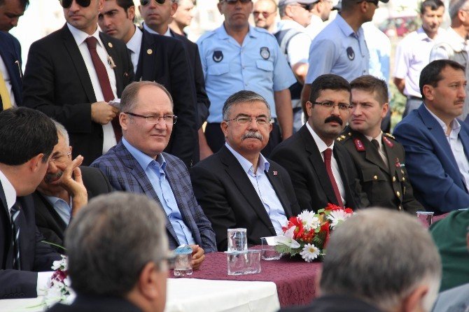 Tbmm Başkanı Yılmaz: “Terör Örgütü Kürt Halkına Zarar Veriyor”