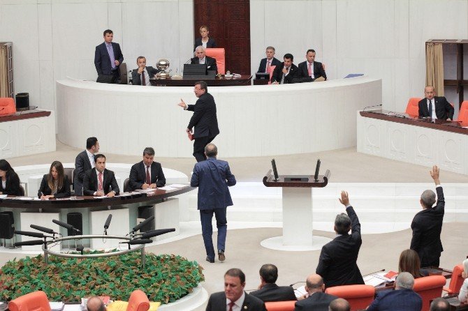 Genel Kurul’da Bağımsız Bakan Anlaşmazlığı