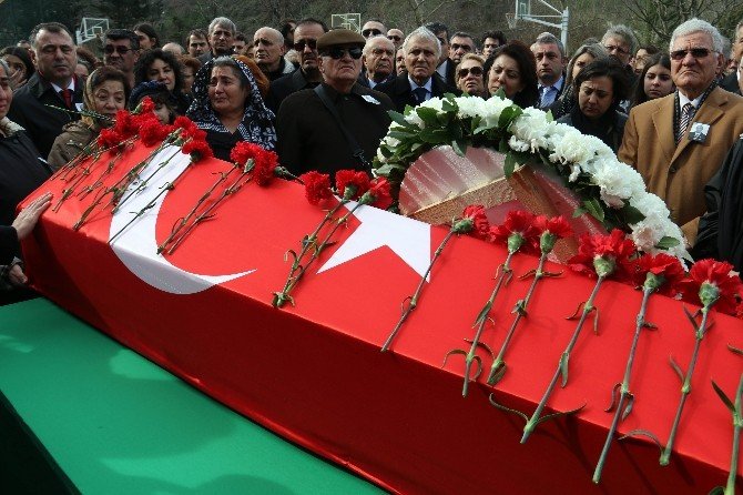 İş Adamı Arıkan İçin Sahibi Olduğu Okulda Tören