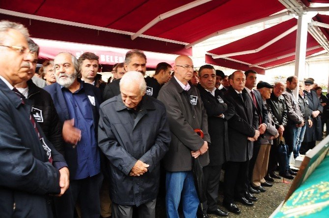 Çetin Altan Sevenleri Tarafından Son Yolculuğuna Uğurlandı