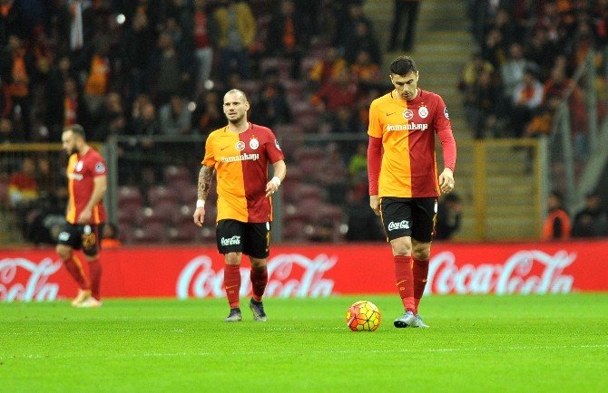Aslan’a Bir Darbe De Antalyaspor’dan