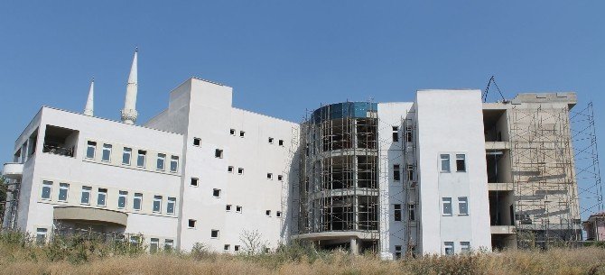 İnegöl Diş Hastanesi Sene Sonunda Hizmete Giriyor