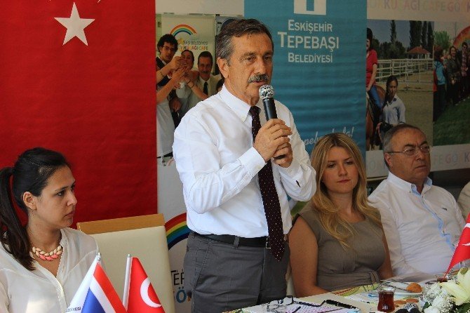 Bu Seneki Sempozyum Şehitler Ve Gülay Kanatlı Anısına
