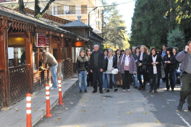 Rus Turistler Yalova Kaplıcalarına Gelmeye Devam Ediyor