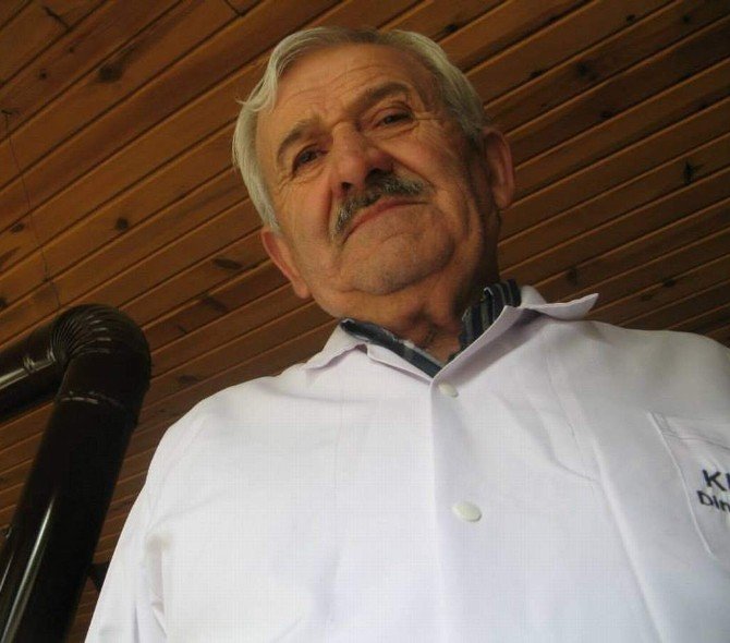 Kamyonet Yardım İçin Duran Tır’a Çarptı: 1 Ölü