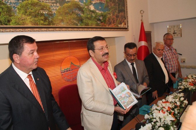 Hisarcıklıoğlu: “Turizm Çalışanları İçin Başbakan’dan Söz Aldık”