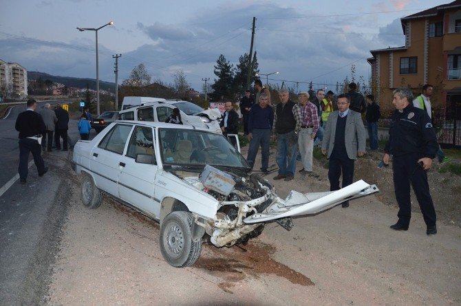 Niksar’da Trafik Kazası: 4 Yaralı
