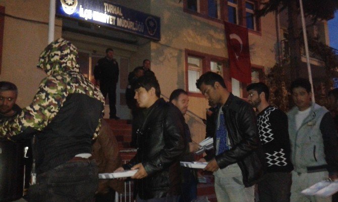 Tokat’ta 42 Kaçak Göçmen Yakalandı