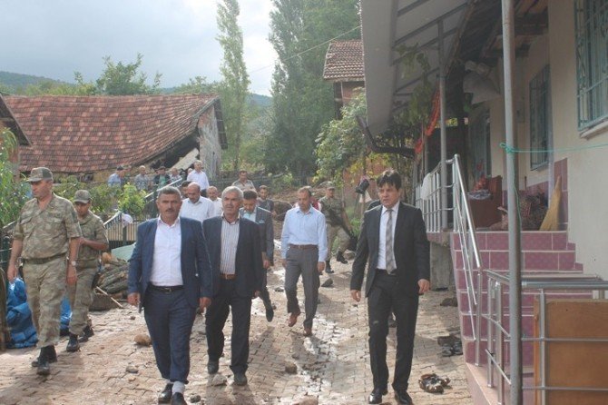 Tokat’ta Sağanak Yağış Sele Sebep Oldu