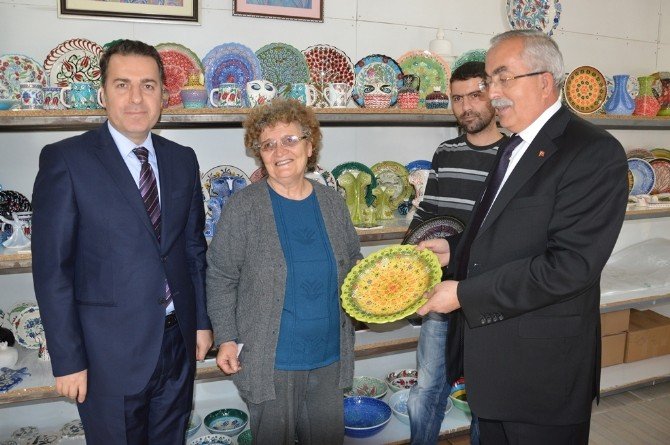 Tokat’ın Yazma Modelleri Çiniye İşlenecek