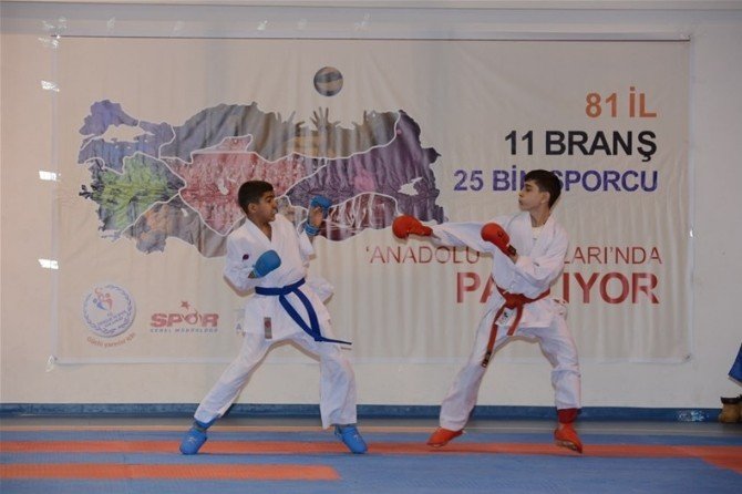 Analig Karate Grup Müsabakaları Sona Erdi