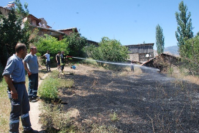 Tokat’ta Ot Yangını Mahalle Sakinlerini Korkuttu