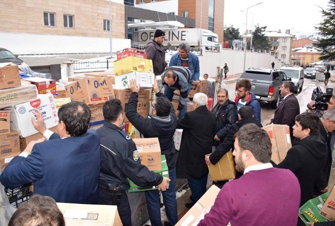 Tokat’tan Şırnak’taki Güvenlik Güçlerine Bir Kamyon “Yöresel Kumanya”