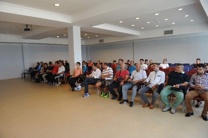 Trabzon’da Antrenör Değerlendirme Toplantısı