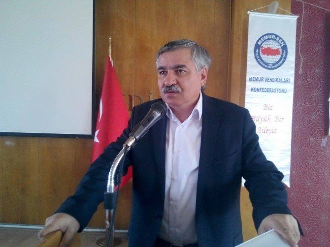 Eğitim-bir-sen Genel Başkan Yardımcısı Latif Selvi: