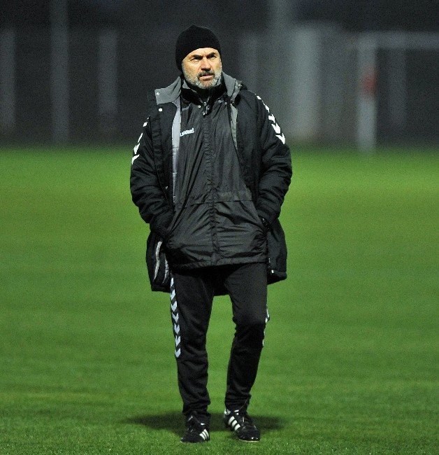 Torku Konyaspor’da Kamp Çalışmaları Sürüyor