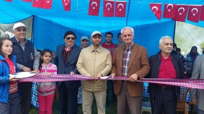 Tosun, Trabzon’da Dostlarıyla Buluştu