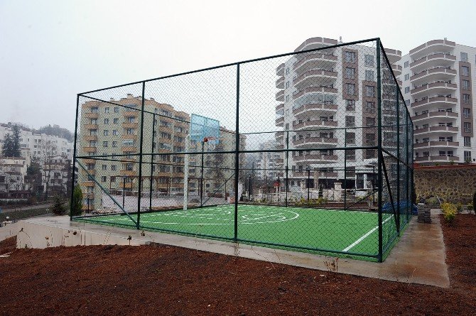 Trabzon’da Gençlik Merkezi İnşaatı Tamamlandı