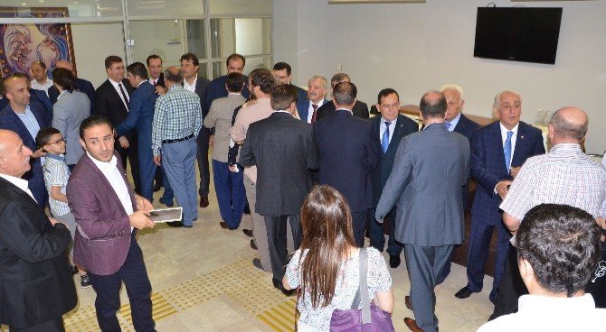 Trabzon Büyükşehir Belediyesi’nde Halk Bayramlaşması