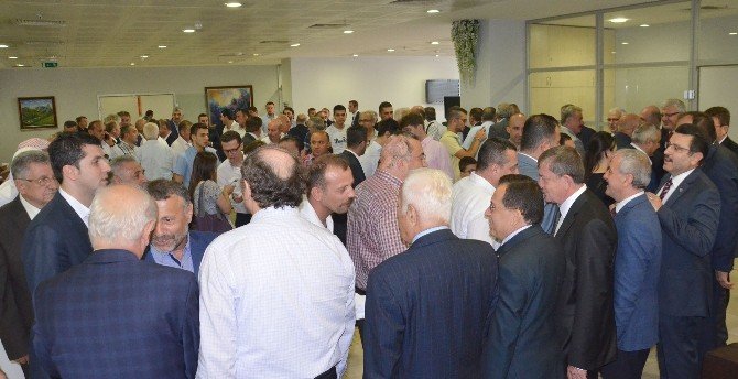 Trabzon Büyükşehir Belediyesi’nde Halk Bayramlaşması