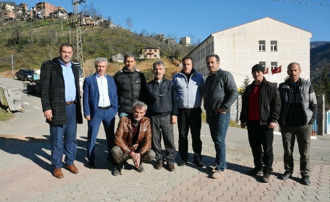 Öğrenciler 8 Yıldır Ülkü Öğretmeni Bekliyor