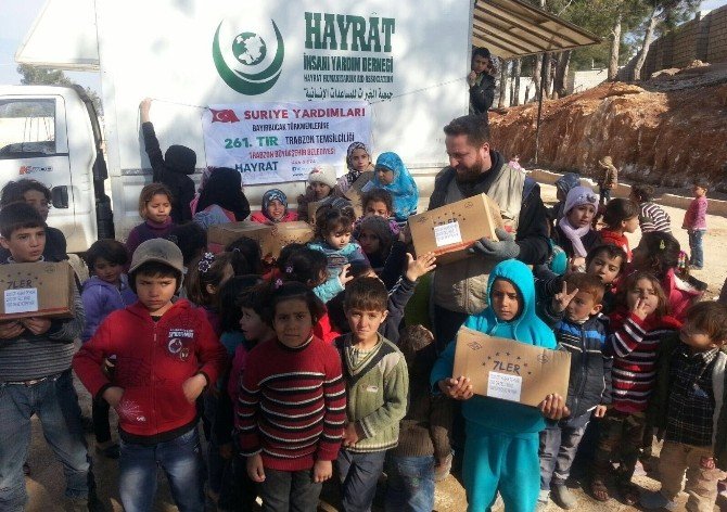 Trabzon’dan Gönderilen Yardım Malzemeleri Bayırbucak Türkmenleri’ne Dağıtıldı