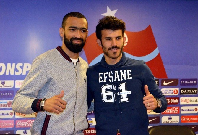 Trabzonspor Bosingwa Ve Güray Vural İle Sözleşme İmzaladı