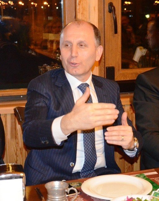 Muharrem Usta: "Lucescu Gelirse Hami De Onunla Birlikte Takımda Devam Edecektir"