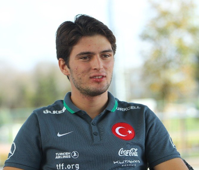 Okay Yokuşlu: "Lıverpool’da Oynamayı Çok İsterim"