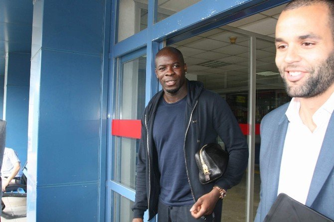 Trabzonspor Dev Savunmacıyı Trabzon’a Getirdi