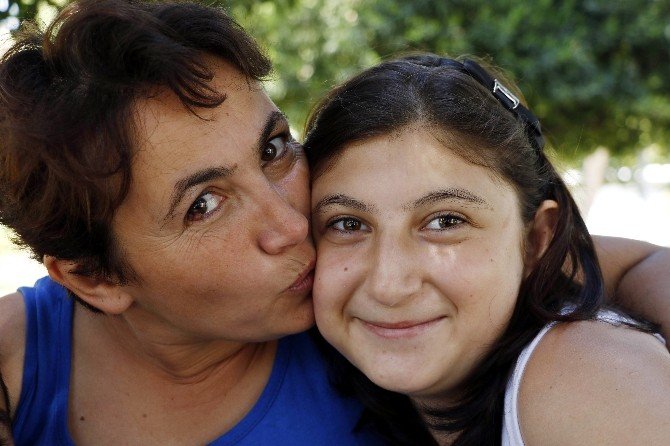 Aylin’in Kalbiyle “Uyumsuz” Yaşam Mücadelesi