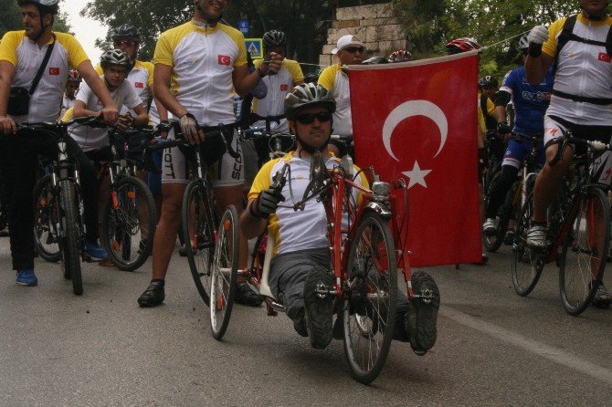 Dünya Arabasız Günü İçin Pedal Çevirdiler