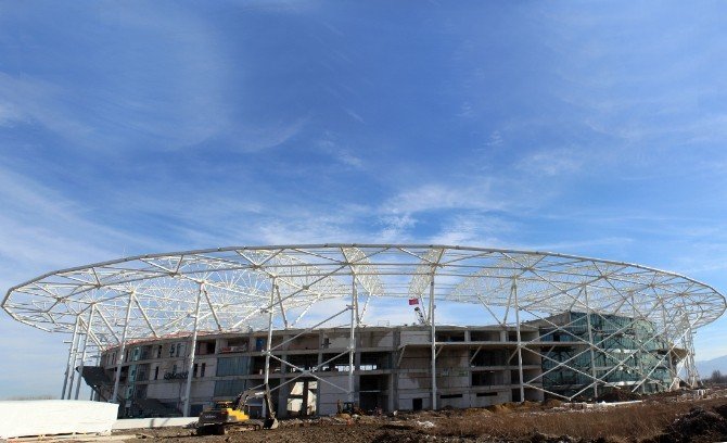 Sakaryaspor’un Yeni Stadı Hızla Yükseliyor