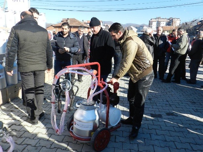Tika’dan Kosovalı Süt Üreticilerine Büyük Destek