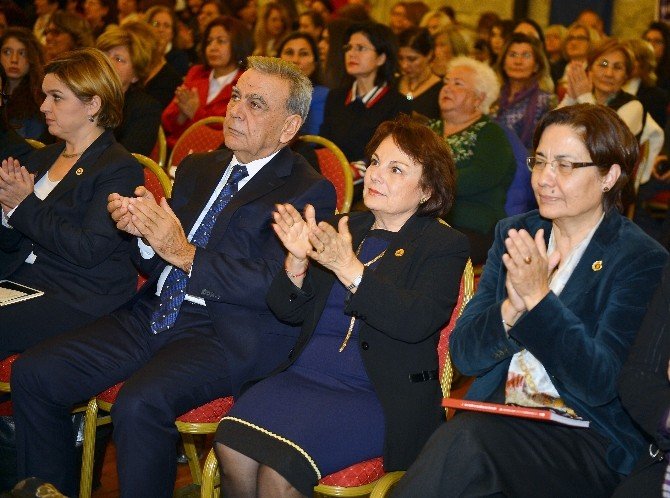 Siyasetin İzmirli Kadın Öncülerinden Önemli Mesajlar