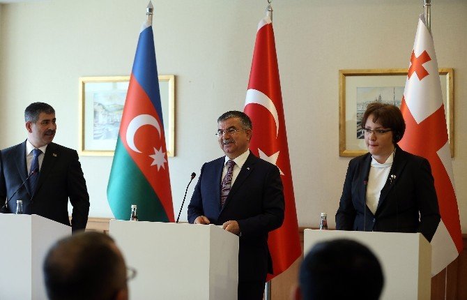 Bakan Yılmaz: “Üç Ülke Arasındaki Dostluk Ve İşbirliği Geliştirilmeli"