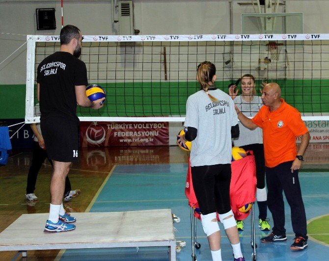 Yeni Transfer Esra Sarıyıldız Salihli’de