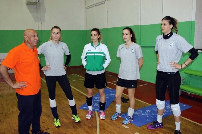 Yeni Transfer Esra Sarıyıldız Salihli’de