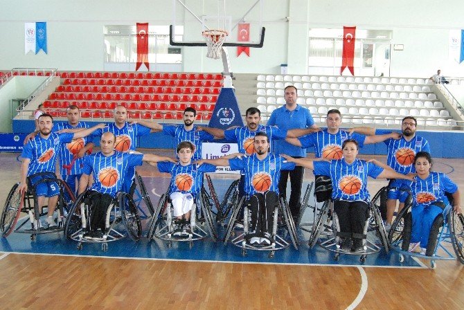 Toprak, Takımına Güveniyor