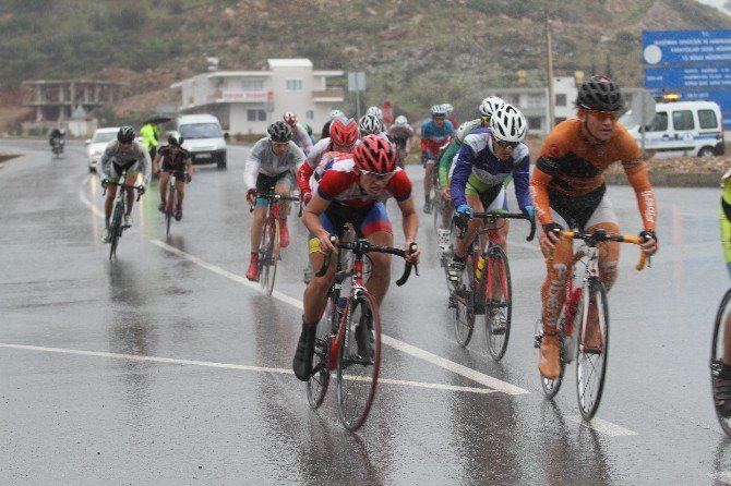Pedallar Alanya’da Çevriliyor